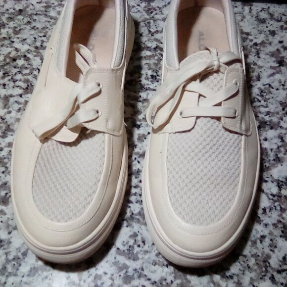 Aldo Wildwave - Picture 1 of 7